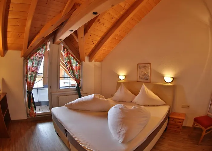 迪潘登思中央公寓 * 伊施格尔