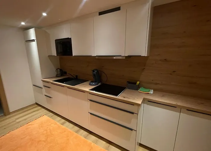 迪潘登思中央公寓 伊施格尔